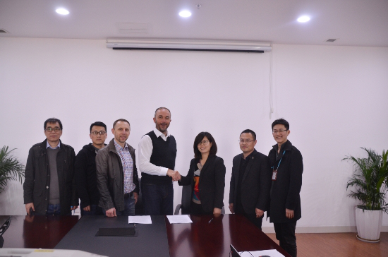 中節能鎮江公司與德國RCT公司簽署濕法黑硅合作開發協議