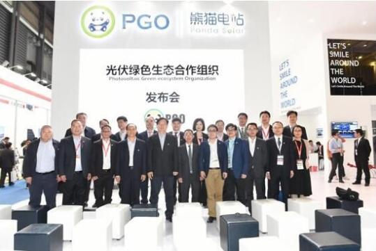 新品發(fā)布,無(wú)人機(jī)展示 金鴻泰驚艷亮相SNEC 2017