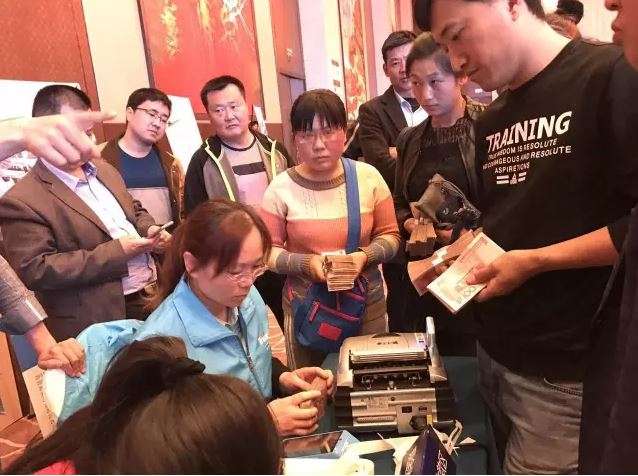 直擊天合光能千縣萬鎮光伏科普行濰坊站:400多人參會,成交1.9MW