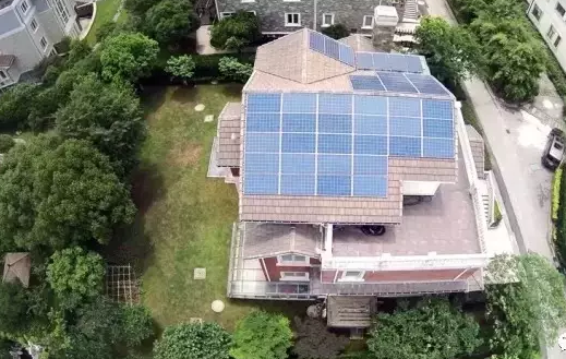 雷擊、暴雨、冰雹光伏電站三大殺手，用戶不早預防損失是致命的！