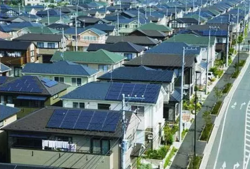 一個電站賺四個電站 這才是擁抱家庭光伏的新姿態!