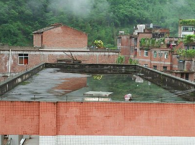 光伏點亮千里圓夢路,邊陲傳來朗朗讀書聲