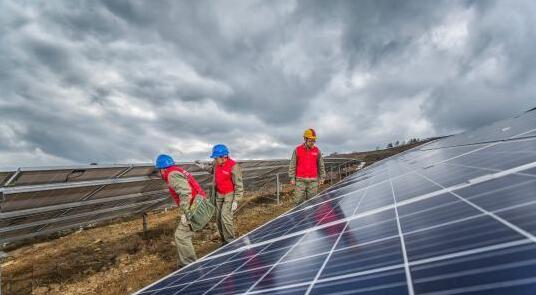國家電網捐助湖北236個貧困村領取首筆光伏發電收益