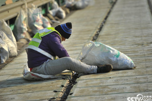 厲害了!全球首條高速光伏公路現身濟南(圖)