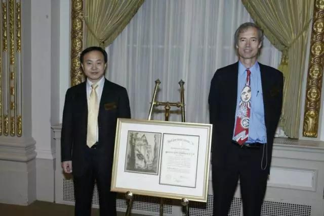 施正榮:僅以此文悼念我的師兄、朋友和同事Stuart Wenham 教授