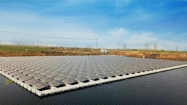 陽光浮體產品助力全國首個漂浮式光伏扶貧電站并網