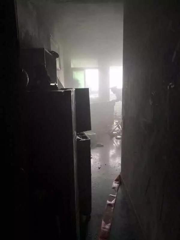 突發:深圳某住戶違規組裝光伏發電系統,引發火災...