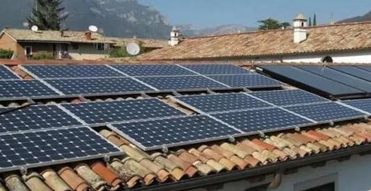 受盡追捧與爭議 家庭光伏發電吸睛點在哪里？