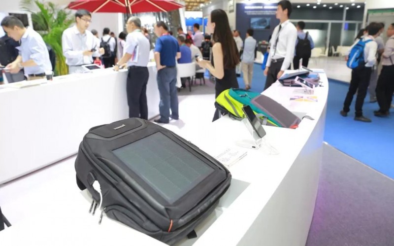 漢能創始人李河君:共同迎接全球移動能源時代到來