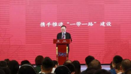 晶澳太陽能董事長靳保芳出席中越商貿促進交流會