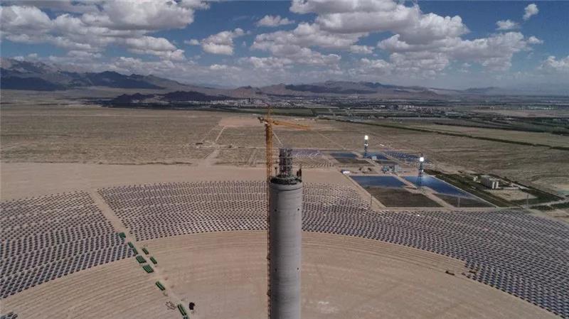 中控德令哈50MW塔式熔鹽光熱電站最新建設進度