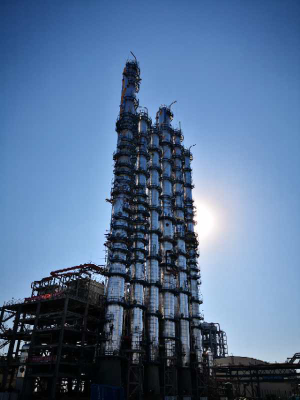 光伏市場馬太效應(yīng)凸顯 ——高品質(zhì)多晶硅需求增大，與普通多晶硅價(jià)差將進(jìn)一步拉大