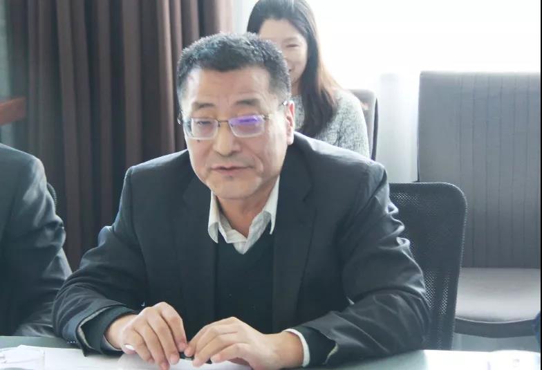 鑒衡向陽光電源、華為、禾望頒發國內首批逆變器新能標認證證書