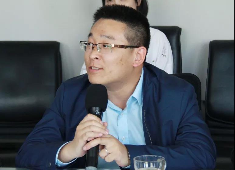 鑒衡向陽光電源、華為、禾望頒發國內首批逆變器新能標認證證書